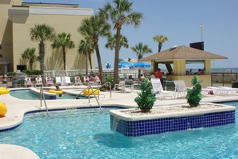 lazy-river-pool
